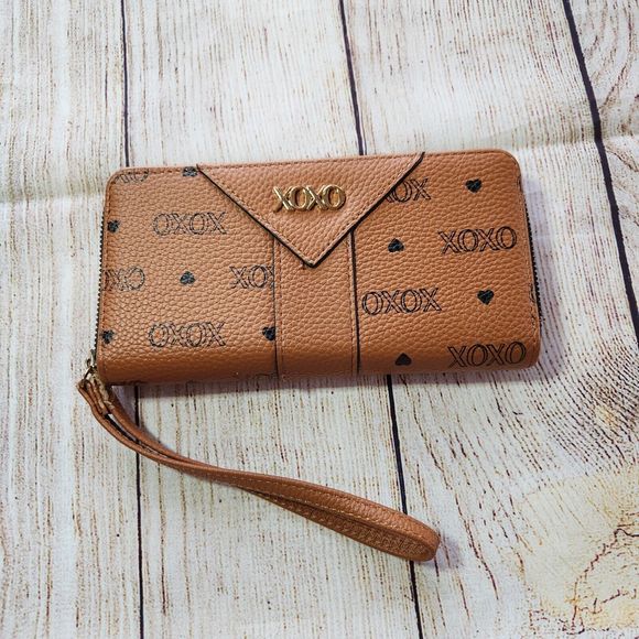 XOXO Wristlet Wallet Zip Vegan Leather Wallet W/ Lots Of Credit Card Slots - Picture 12 of 12